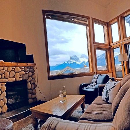 Downtown Loft, Mountain Views, Fireplace, Couple'S Retreat, Walker'S Paradise Канмор Экстерьер фото